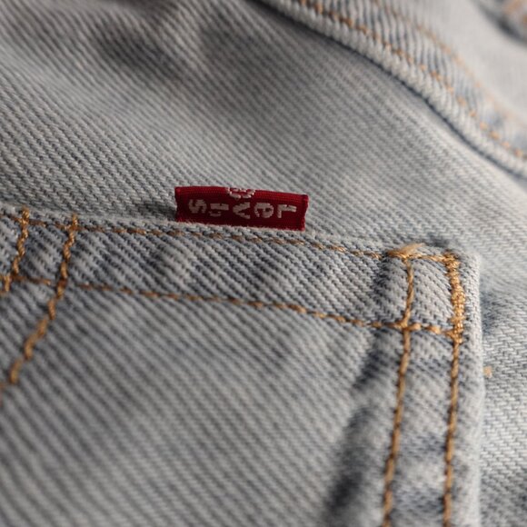 Levi’s ’94 Baggy Denim Shorts Women’s W24, 7” Inseam - Picture 8 of 12